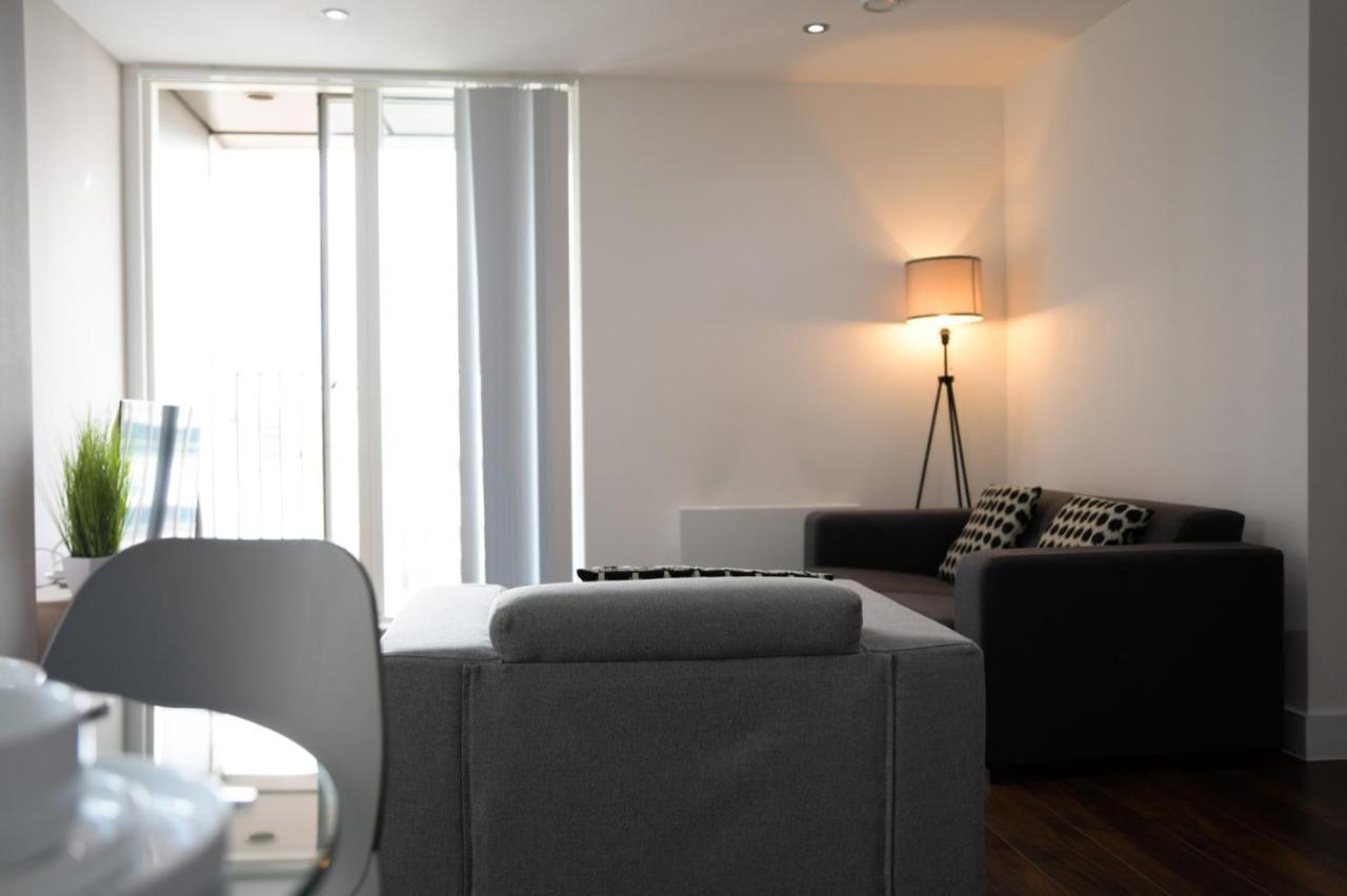 Onpoint Apartments - Spacious 2 Bedroom Apt - City Centre With Balcony Manchester Eksteriør bilde