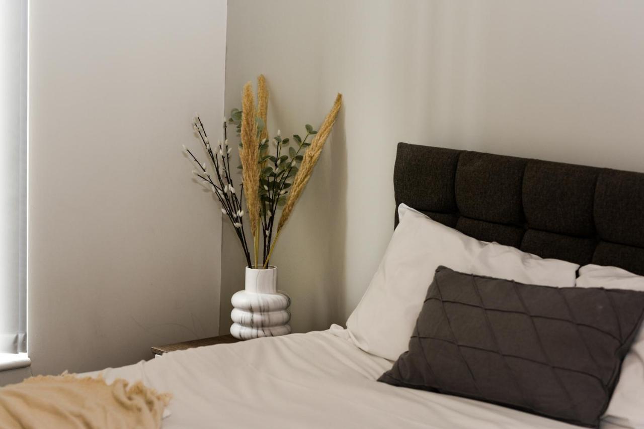 Onpoint Apartments - Spacious 2 Bedroom Apt - City Centre With Balcony Manchester Eksteriør bilde